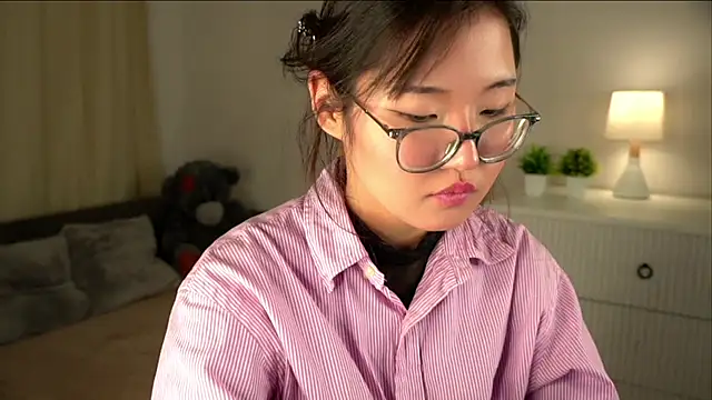 NelleMihalko online show from 04/01/26, 01:41