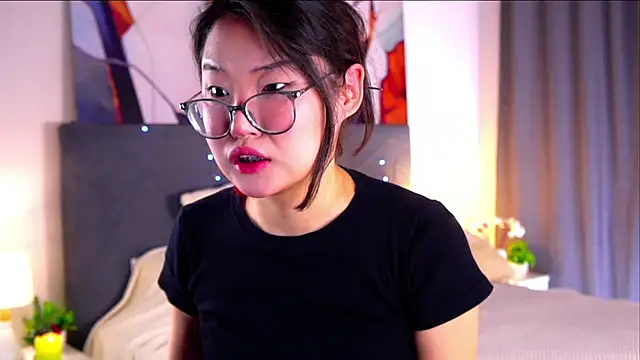 NelleMihalko online show from 04/07/26, 11:21