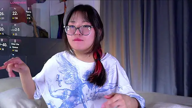 NelleMihalko online show from 04/16/26, 11:11