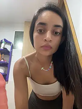 Snapshot of leilani_X chatting on 03/17/26, 12:04 leilani X online show from 03/17/26, 12:04