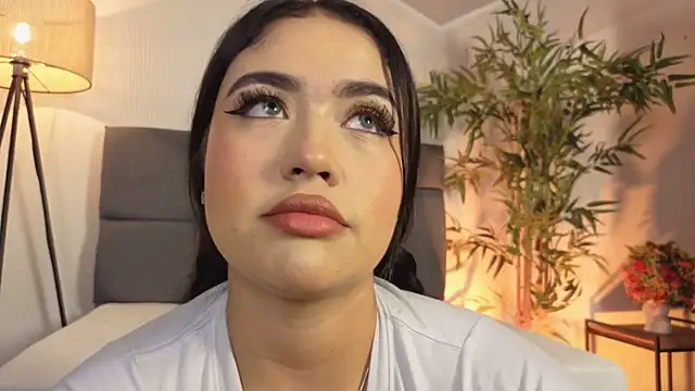 SweetiePie 3 online show from 04/21/26, 01:50