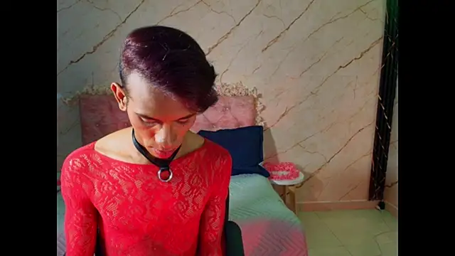 monserrat petite online show from 03/12/26, 02:45