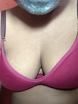 Snapshot of Horny_Natasa_ chatting on 06/11/26, 10:13 Horny Natasa online show from 06/11/26, 10:13