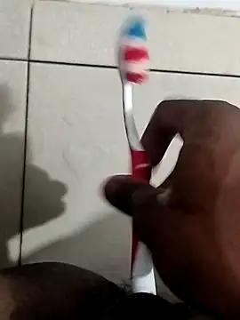 ishan Singh1 online show from 04/04/26, 11:08