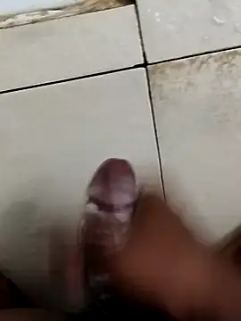 ishan Singh1 online show from 04/11/26, 08:57