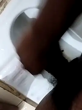 ishan Singh1 online show from 04/25/26, 04:59