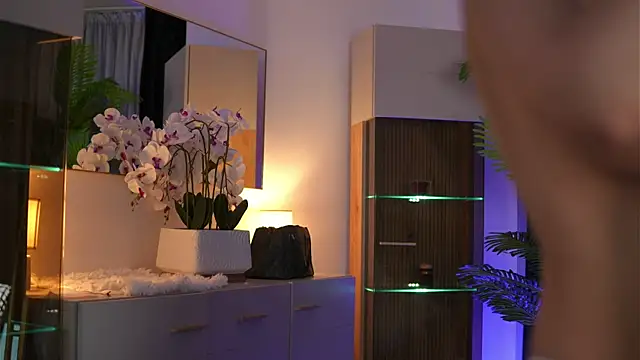 RubyConner online show from 04/18/26, 08:53