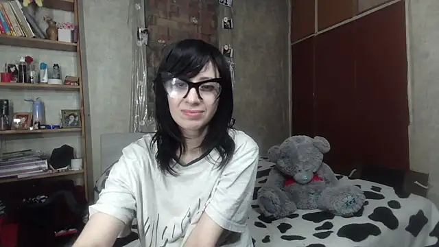 Barbie Rococo online show from 04/14/26, 01:17