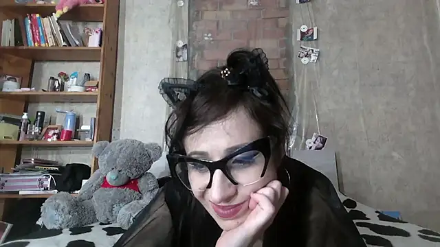 Snapshot of Barbie_Rococo chatting on 05/05/26, 06:27 Barbie Rococo online show from 05/05/26, 06:27