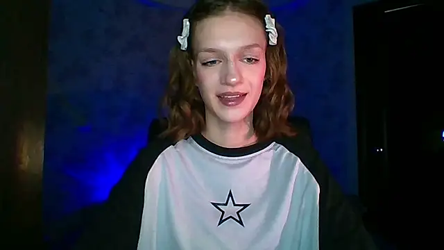 Chrissy Joyful online show from 03/17/26, 04:39