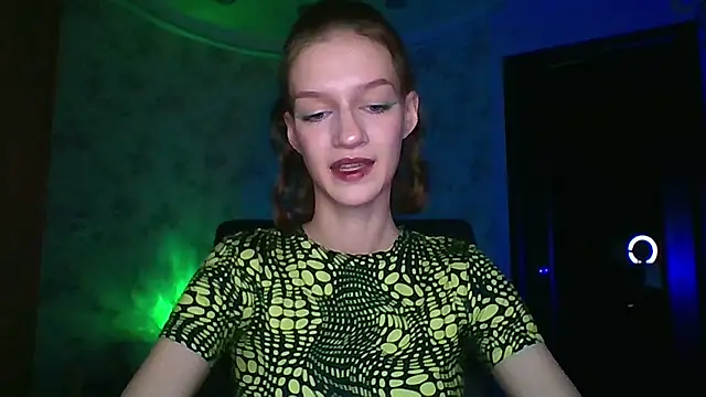 Chrissy Joyful online show from 03/20/26, 04:39