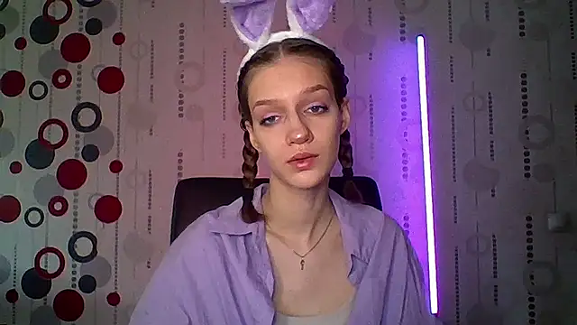 Chrissy Joyful online show from 04/28/26, 05:01