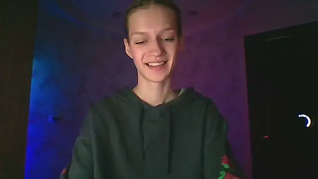 Chrissy Joyful online show from 04/30/26, 05:03