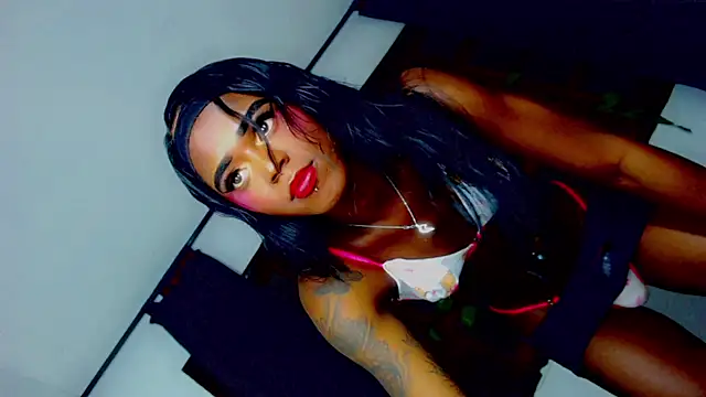 laaura dolll online show from 03/28/26, 03:17