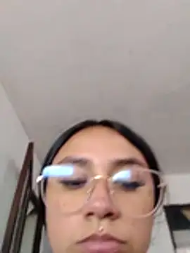 Snapshot of Lucyy_tits chatting on 03/16/26, 07:18 Lucyy tits online show from 03/16/26, 07:18