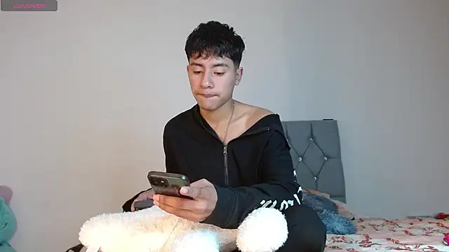 Snapshot of Sebas_fire4 chatting on 05/08/26, 08:58 Sebas fire4 online show from 05/08/26, 08:58