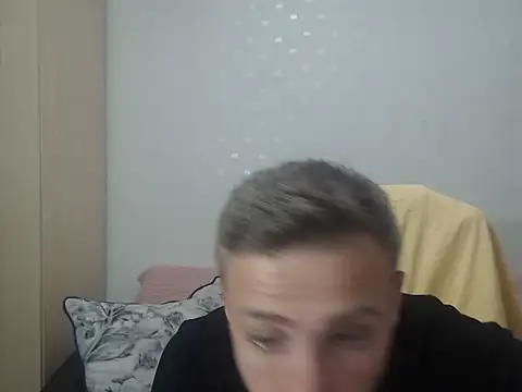 BlondEagleMuscle online show from 04/05/26, 09:12