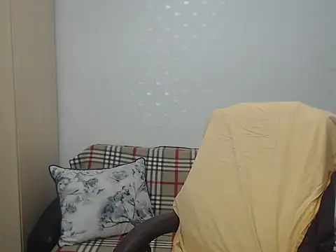 BlondEagleMuscle online show from 05/28/26, 08:28