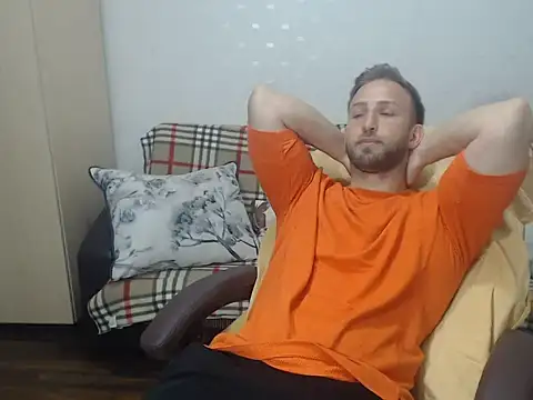 BlondEagleMuscle online show from 06/10/26, 07:35