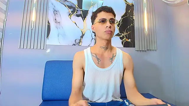 HENRY GREEN2 online show from 04/25/26, 12:35