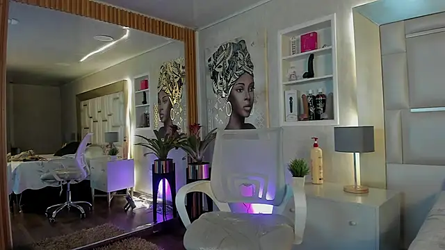 ZoeTaylorl online show from 03/18/26, 01:36