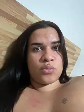 Gabrielaparaiso online show from 04/23/26, 01:29