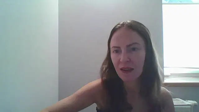 Snapshot of AnnaTight chatting on 07/18/26, 12:31 AnnaTight online show from 07/18/26, 12:31