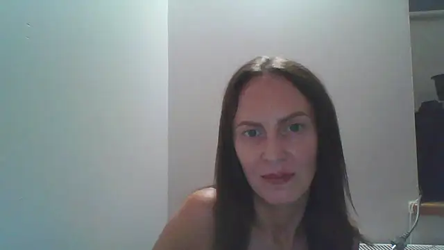 Snapshot of AnnaTight chatting on 07/19/26, 06:55 AnnaTight online show from 07/19/26, 06:55