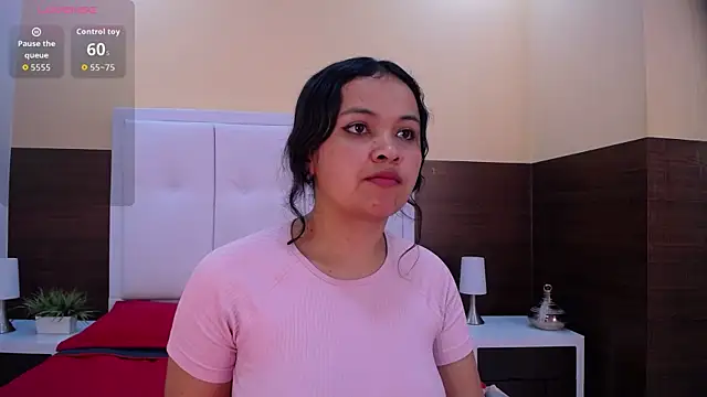 Snapshot of Catalinaa01 chatting on 05/19/26, 03:24 Catalinaa01 online show from 05/19/26, 03:24