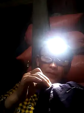 mama-cute online show from 03/24/26, 12:43