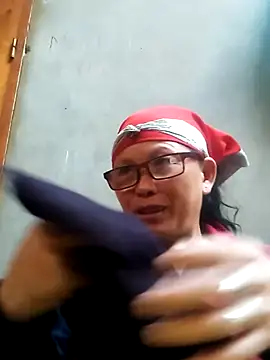 mama-cute online show from 03/26/26, 01:22