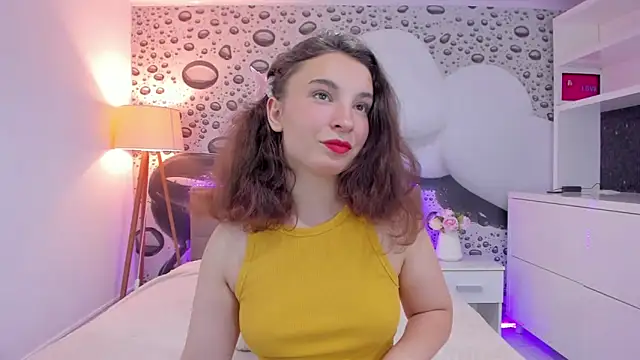 Snapshot of JosephineRows chatting on 06/20/26, 12:19 JosephineRows online show from 06/20/26, 12:19