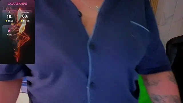 Astrid1 s online show from 06/05/26, 03:24