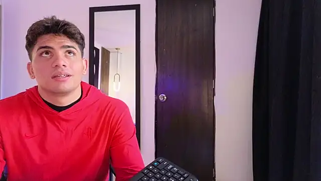 MrAdonis  online show from 03/29/26, 04:51