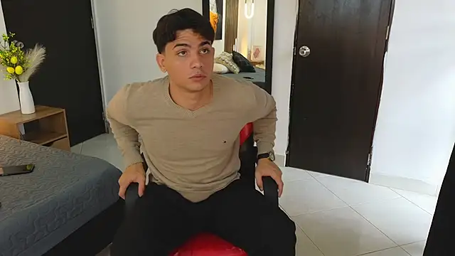 MrAdonis  online show from 04/14/26, 06:58