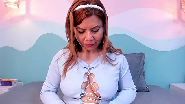Corina Taylor12 online show from 06/03/26, 12:41