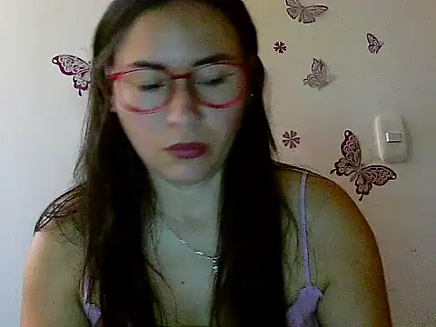 Erin oficial online show from 04/23/26, 02:41