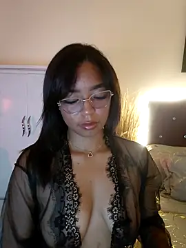 nathyjonees online show from 04/21/26, 05:58