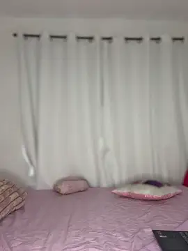 EmmaThompson1 online show from 03/30/26, 09:05