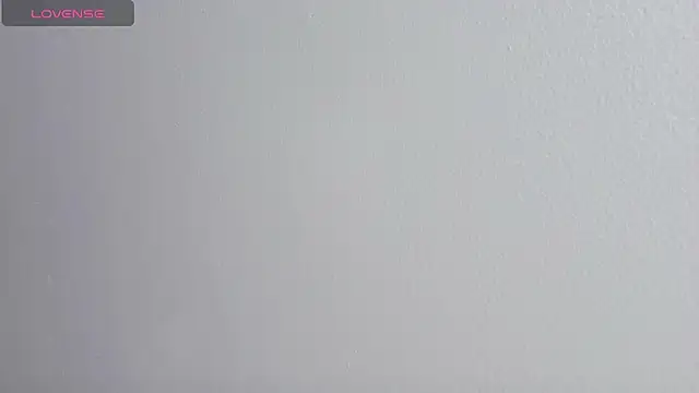 queen adhara online show from 04/18/26, 11:47