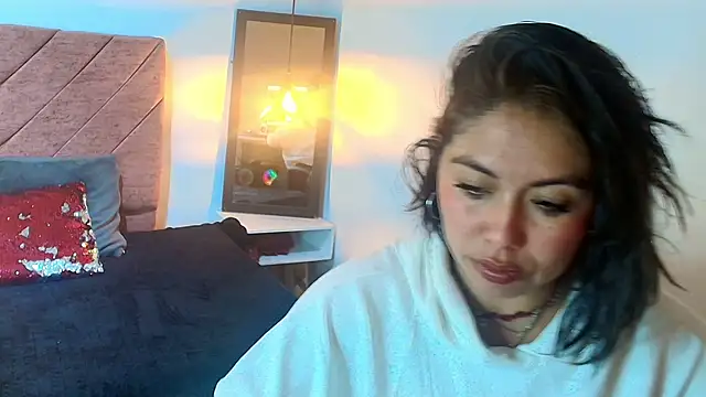 Amanda Fox   online show from 04/14/26, 07:42