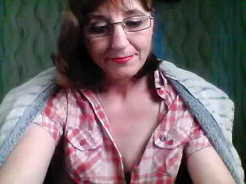 Alisaprice077 online show from 05/30/26, 12:46