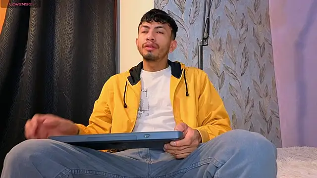 Luchoplayboy online show from 04/14/26, 12:00