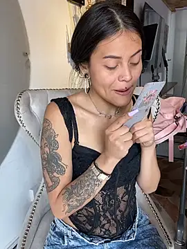 Cloe pink1 online show from 03/14/26, 01:49