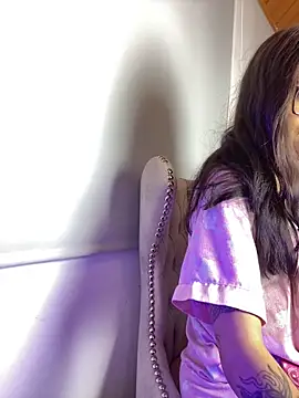 Cloe pink1 online show from 04/22/26, 01:34