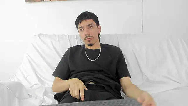 finn jackson online show from 03/19/26, 07:40