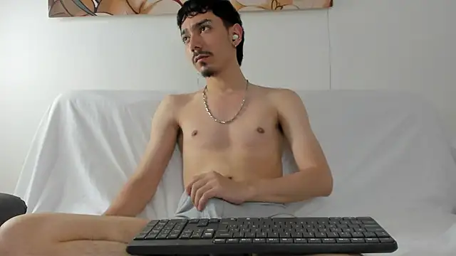 finn jackson online show from 03/21/26, 07:17