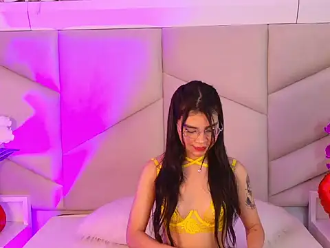 OliviaDiaz online show from 03/09/26, 08:13