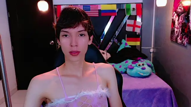 Stefany PiInk online show from 06/19/26, 12:20
