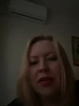 JanieLight53 online show from 05/15/26, 11:56